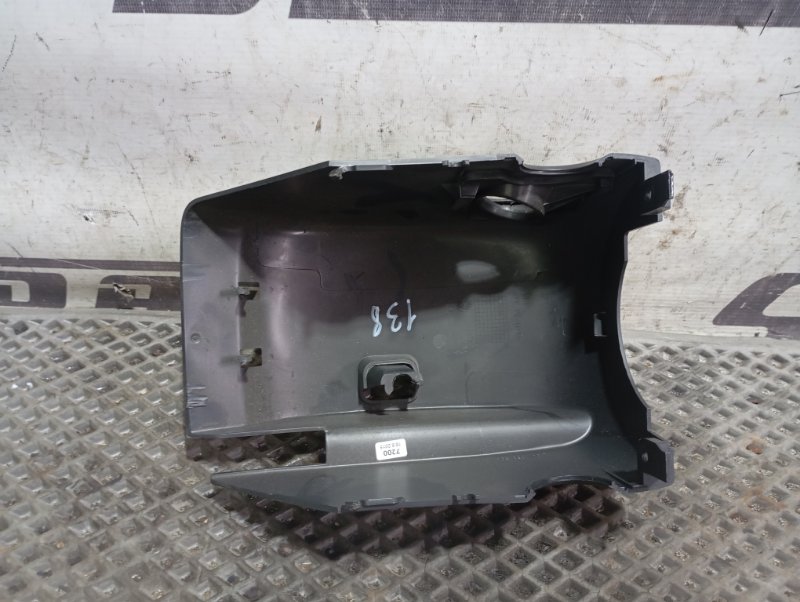 Кожух рулевой колонки Skoda YETI 2015