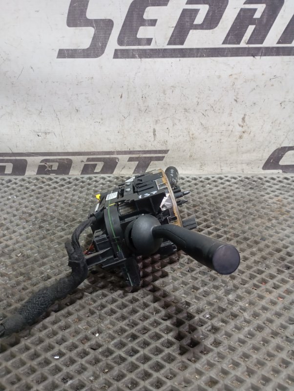 Блок подрулевых переключателей Volkswagen Touareg 2006 GP