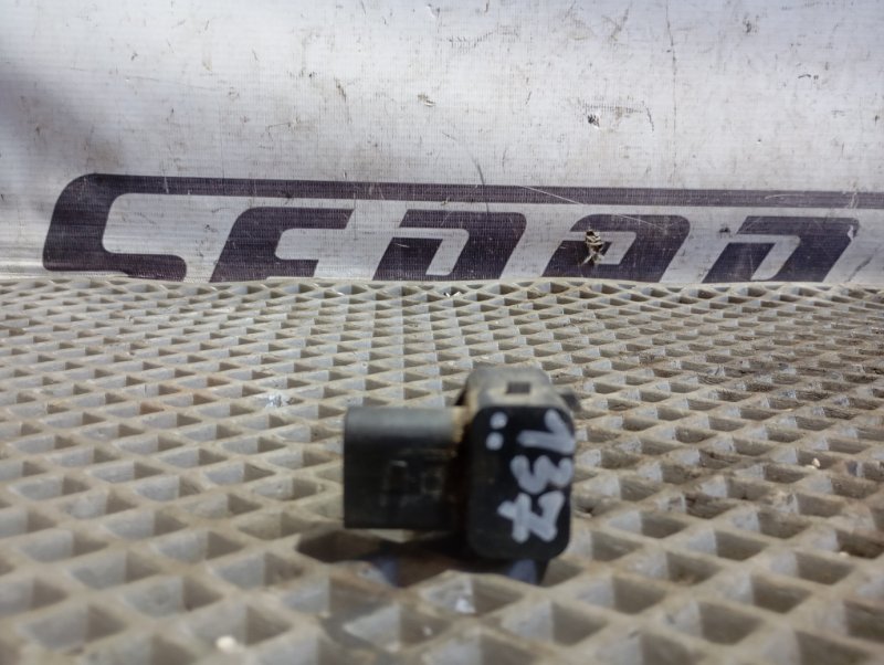 Датчик парктроника Volkswagen Touareg 2006 GP