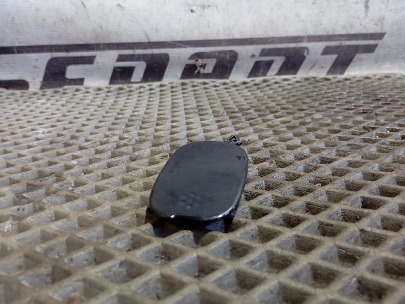 Заглушка бампера Volkswagen Touareg 2006 GP