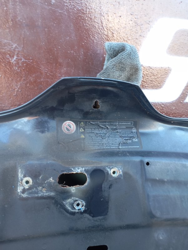 Капот Skoda YETI 2015