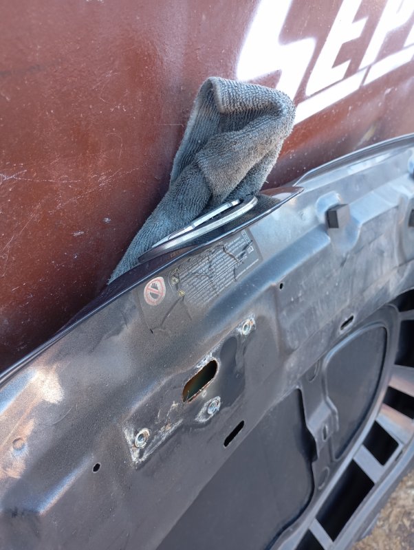 Капот Skoda YETI 2015