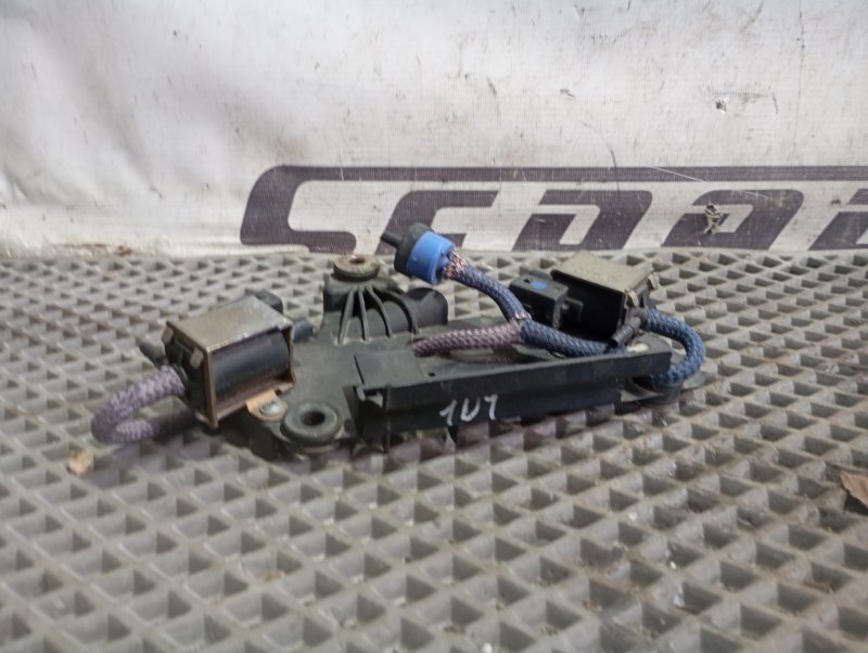 Клапан адсорбера Volkswagen Passat 2002 B5