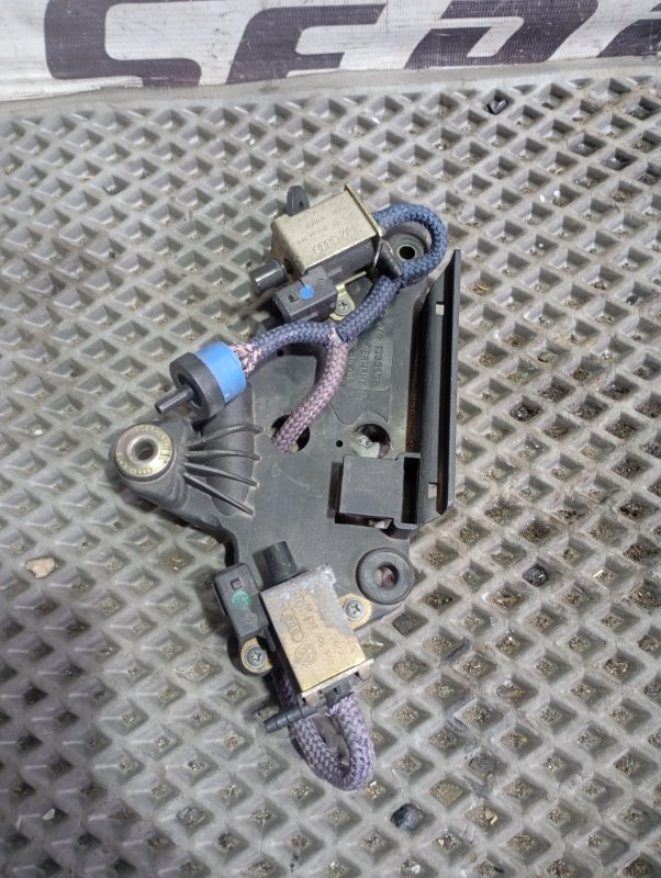 Клапан адсорбера Volkswagen Passat 2002 B5