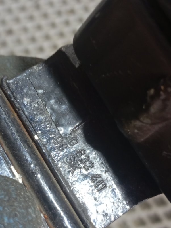 Петля двери Volkswagen Touareg 2006 GP