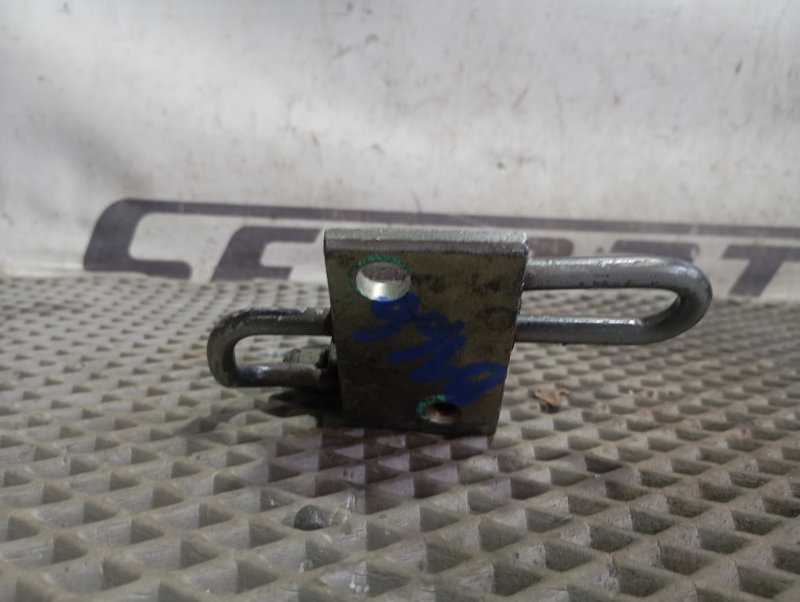 Петля двери Volkswagen Touareg 2006 GP