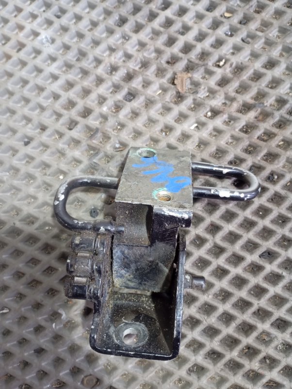 Петля двери Volkswagen Touareg 2006 GP