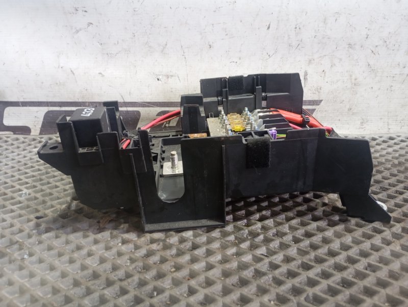 Блок предохранителей Volkswagen Touareg 2006 GP