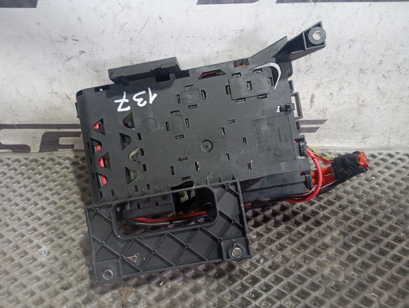 Блок предохранителей Volkswagen Touareg 2006 GP