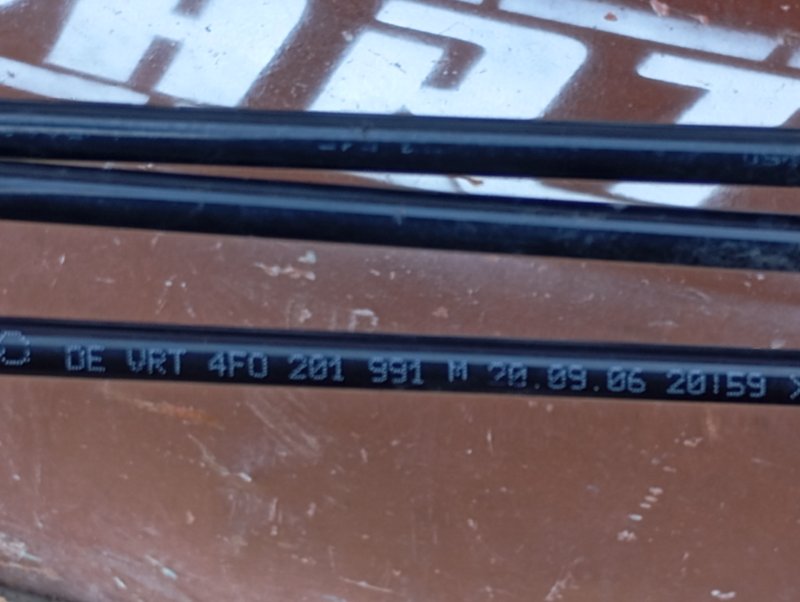 Трубка топливная Audi A6 2007 C6