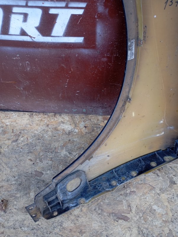 Крыло Volkswagen Touareg 2006 GP