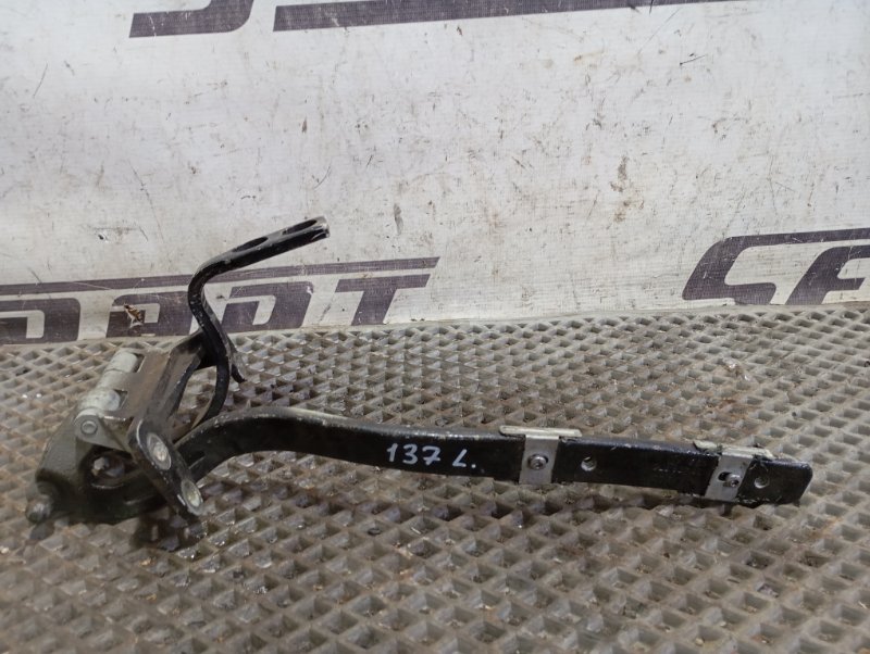 Петля двери Volkswagen Touareg 2006 GP