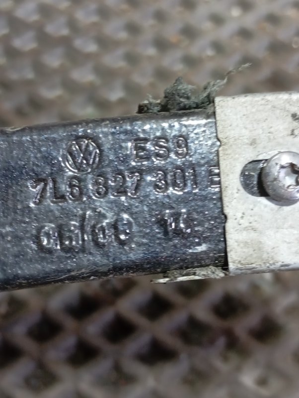 Петля двери Volkswagen Touareg 2006 GP