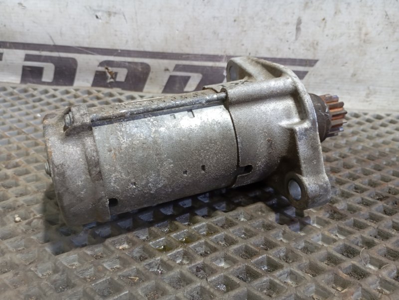 Стартер Skoda YETI 2015