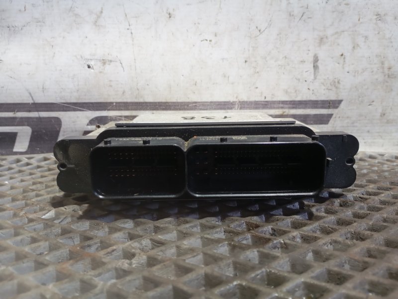 Блок управления двигателем Skoda YETI 2015