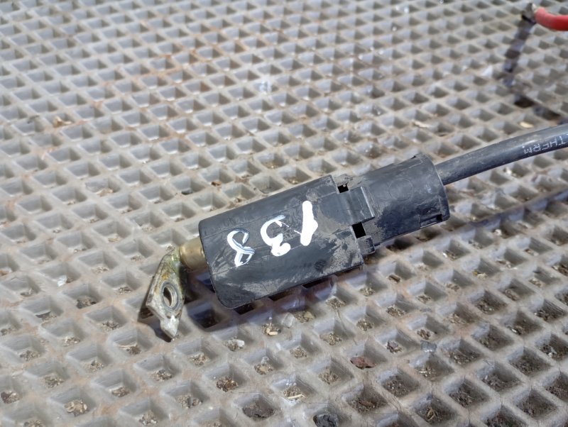 Клемма аккумулятора Skoda YETI 2015