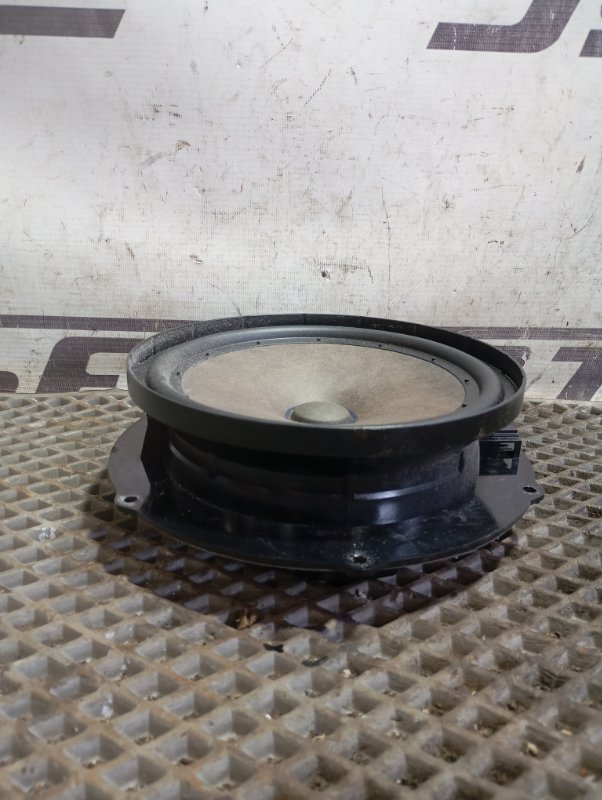 Динамик Skoda YETI 2015