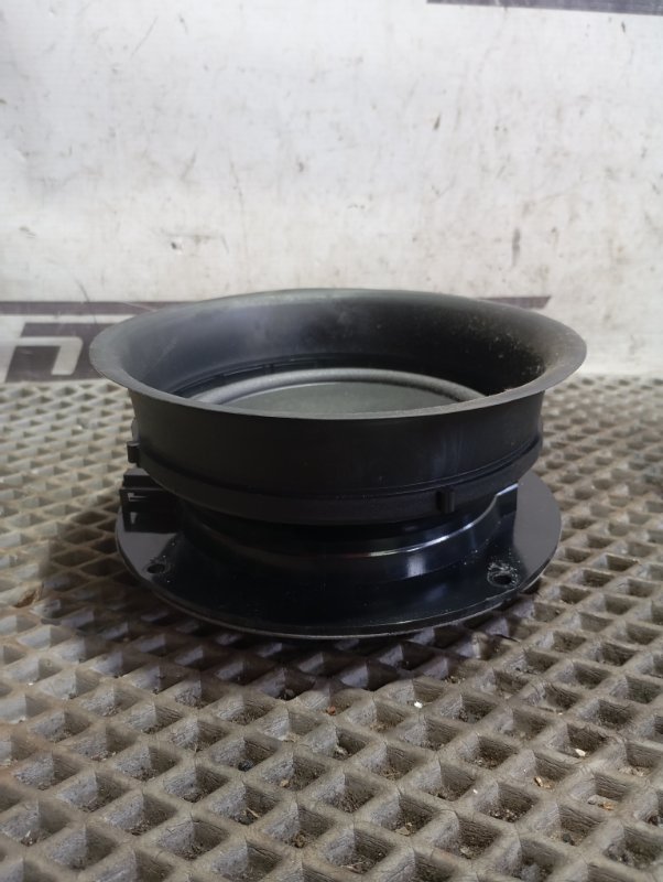 Динамик Skoda YETI 2015