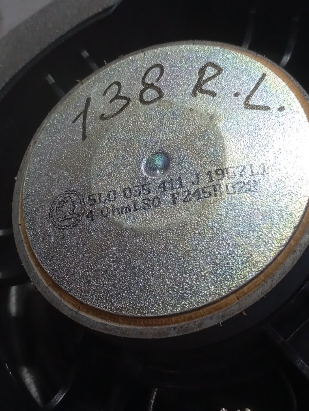 Динамик Skoda YETI 2015