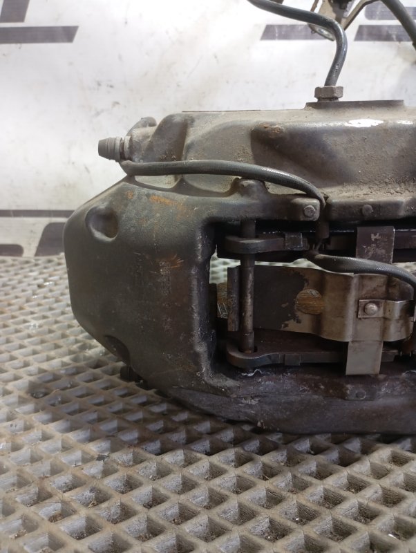 Суппорт Volkswagen Touareg 2006 GP