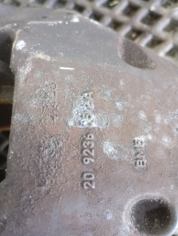 Суппорт Volkswagen Touareg 2006 GP