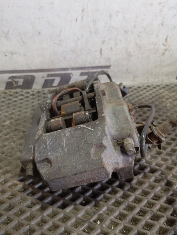 Суппорт Volkswagen Touareg 2006 GP