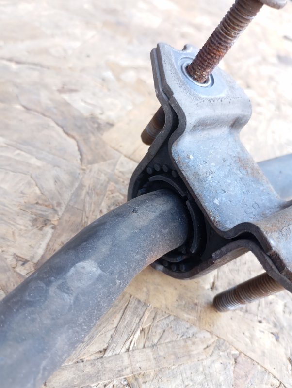 Стабилизатор Skoda YETI 2011 5L