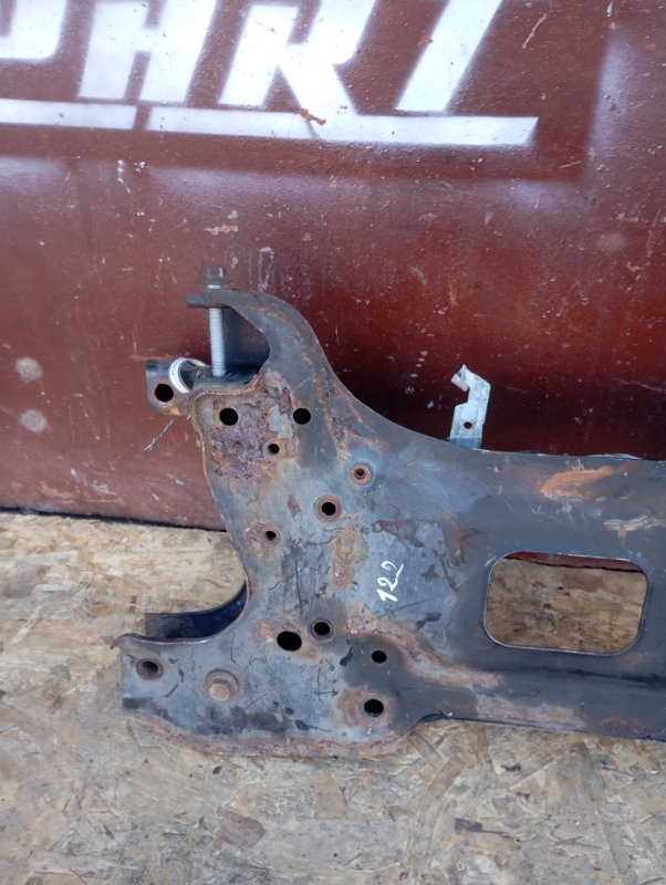 Подрамник Skoda YETI 2011 5L