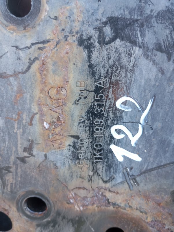 Подрамник Skoda YETI 2011 5L