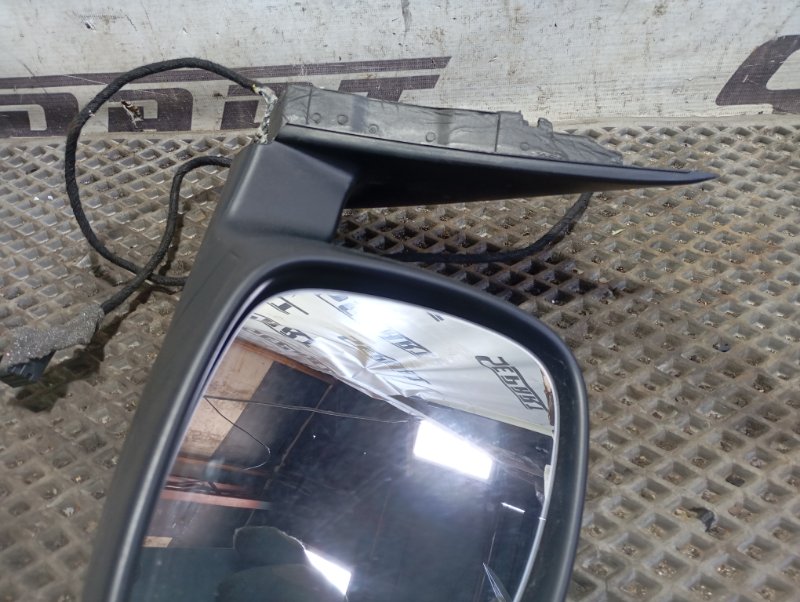 Зеркало боковое Skoda YETI 2015