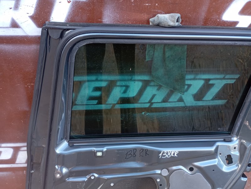 Дверь Skoda YETI 2015