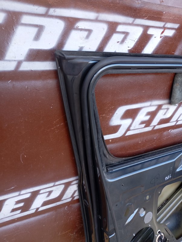 Дверь Skoda YETI 2015