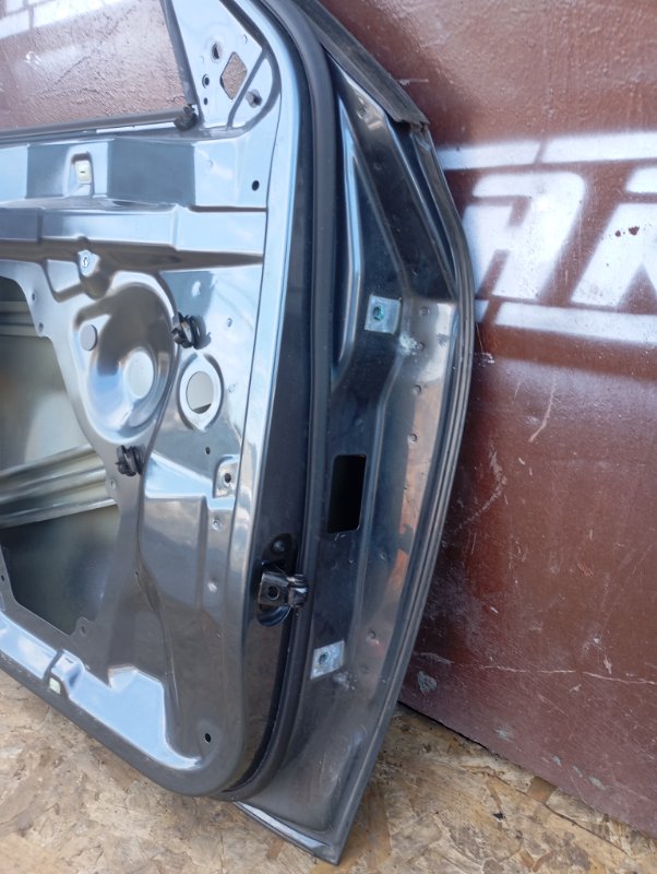 Дверь Skoda YETI 2015