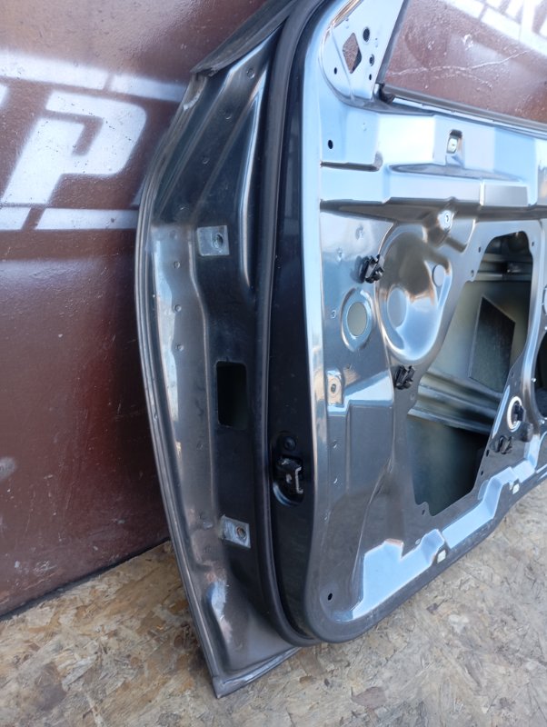 Дверь Skoda YETI 2015