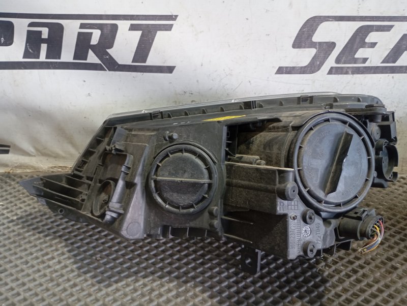 Фары Skoda YETI 2015