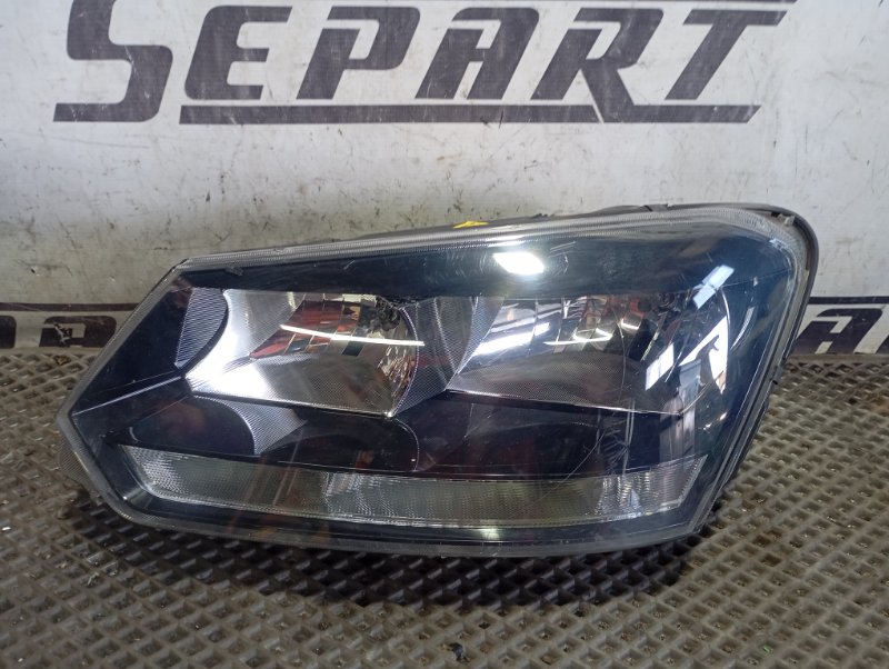 Фары Skoda YETI 2015