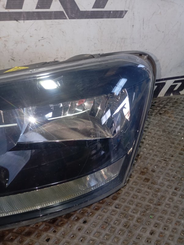 Фары Skoda YETI 2015