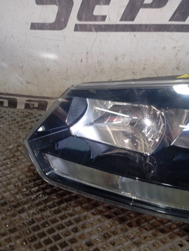 Фары Skoda YETI 2015