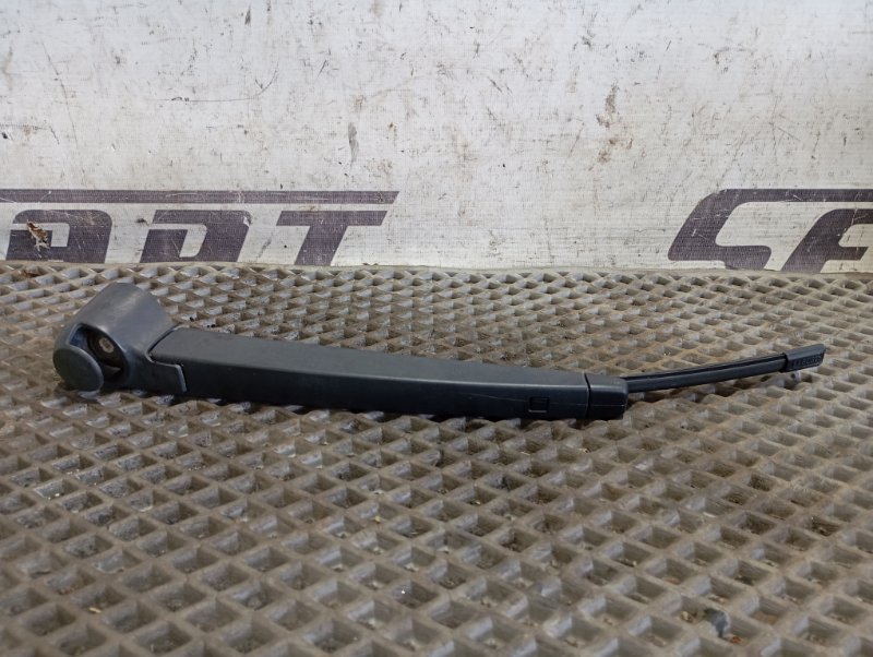 Стеклоочиститель (дворник) Skoda YETI 2015