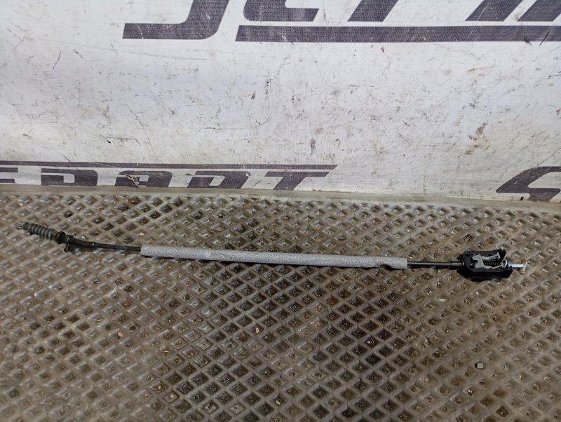 Тросик открывания двери Skoda YETI 2015