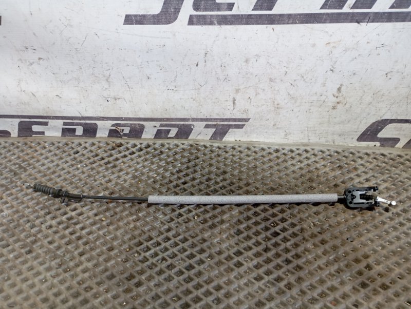 Тросик открывания двери Skoda YETI 2015