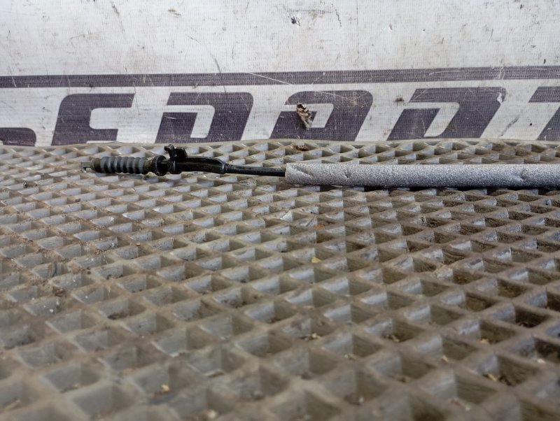 Тросик открывания двери Skoda YETI 2015