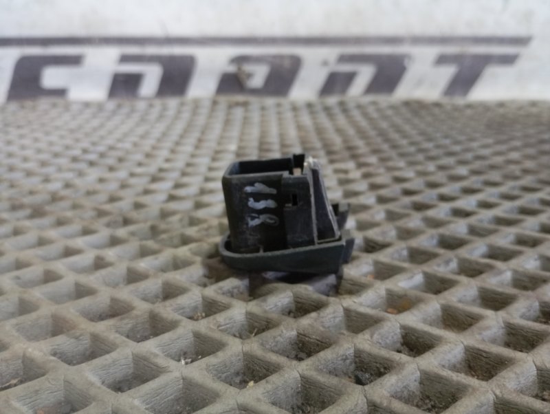 Заглушка двери Skoda YETI 2015