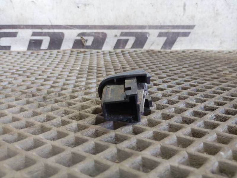 Заглушка двери Skoda YETI 2015