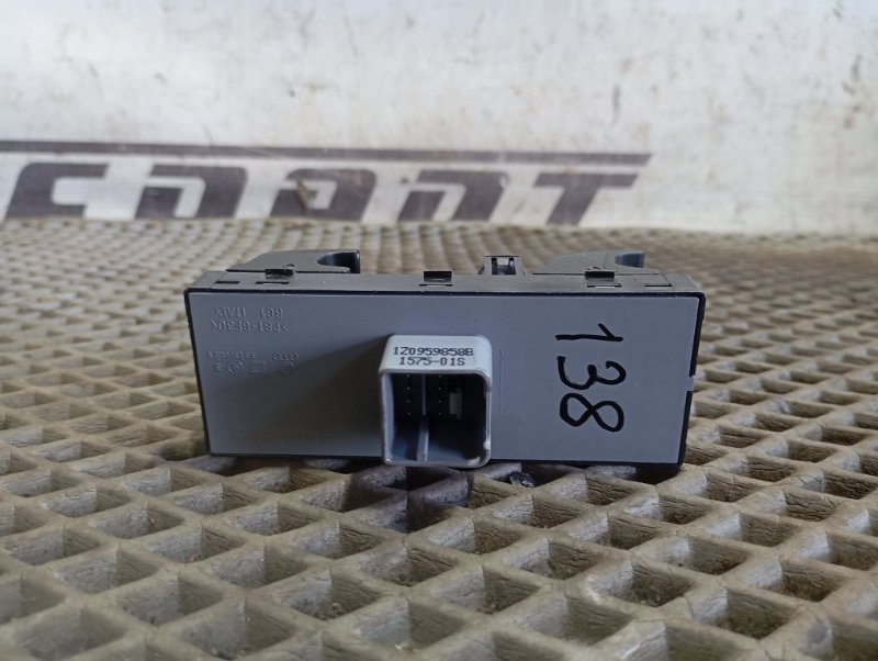 Блок кнопок Skoda YETI 2015