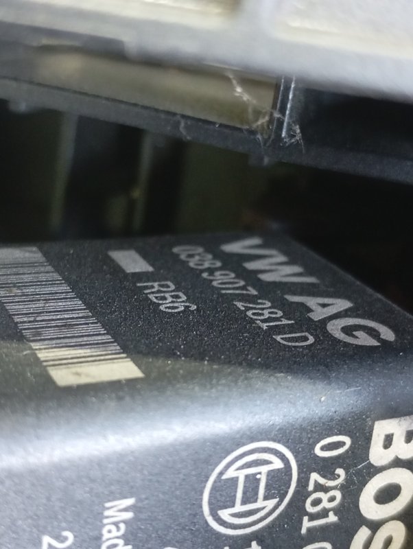 Блок предохранителей Skoda YETI 2011 5L