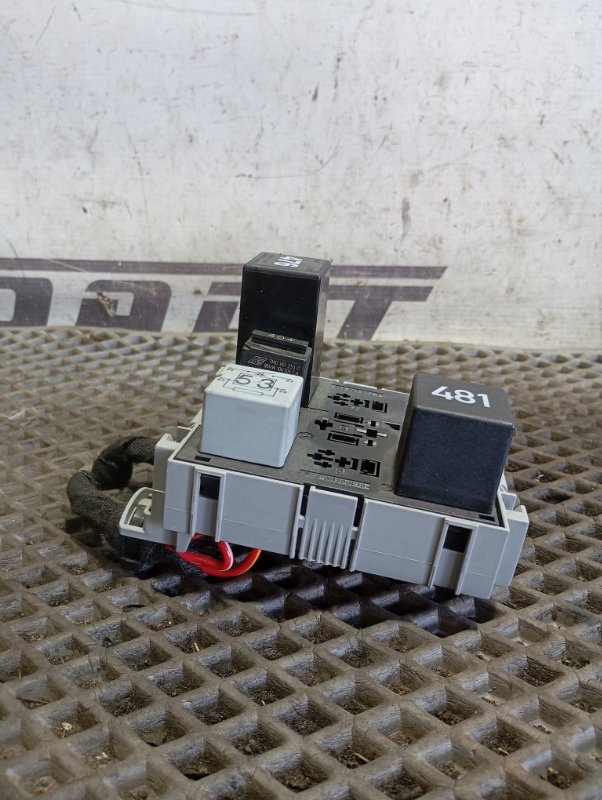 Блок предохранителей Volkswagen Touareg 2006 GP