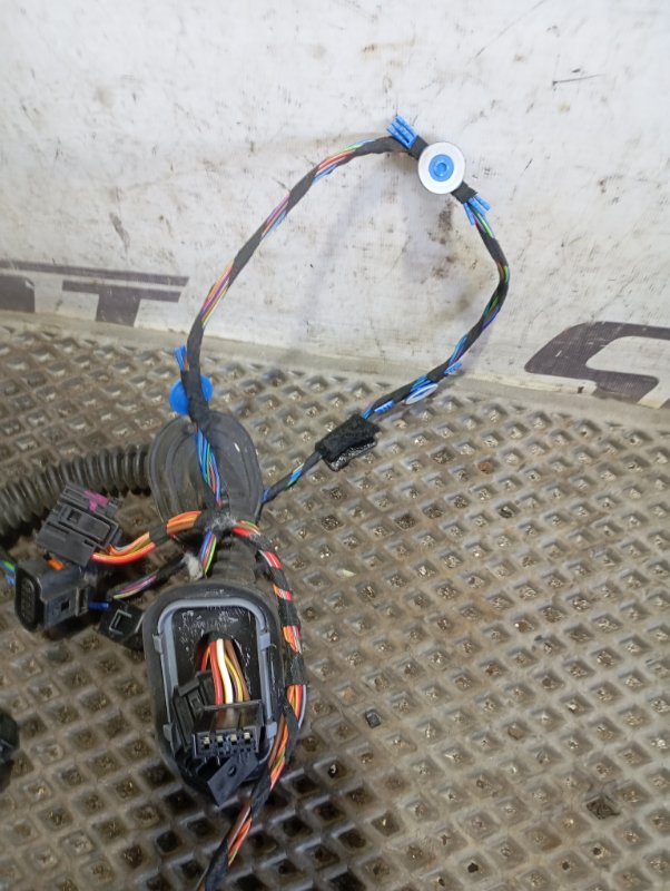 Коса двери Volkswagen Touareg 2006 GP