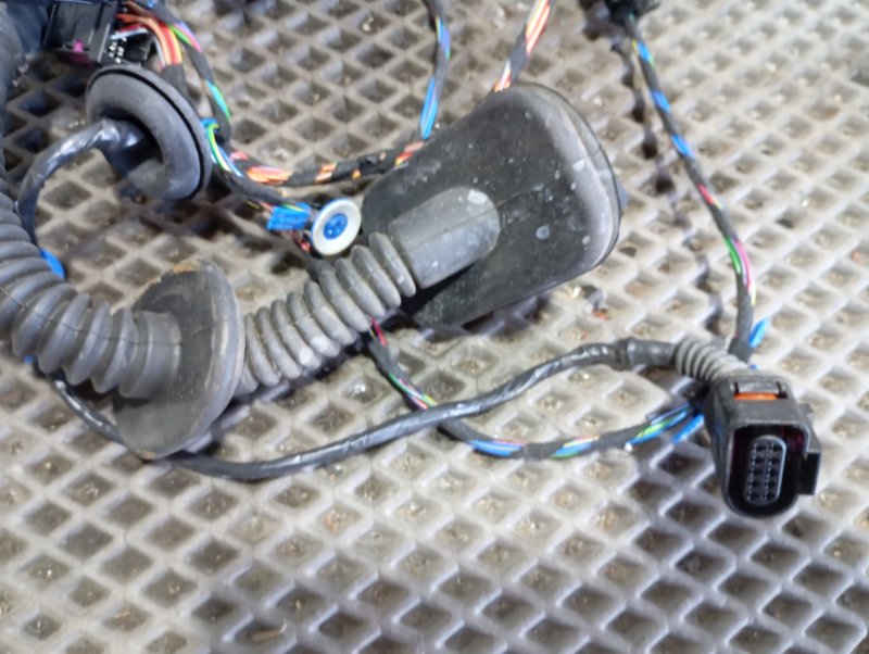 Коса двери Volkswagen Touareg 2006 GP