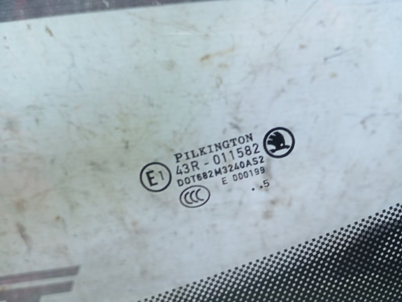 Стекло боковое Volkswagen Touareg 2006 GP